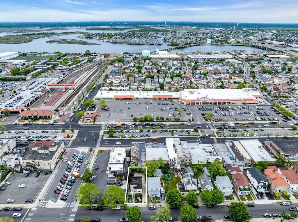 5 E Walnut Street Long Beach NY 11561