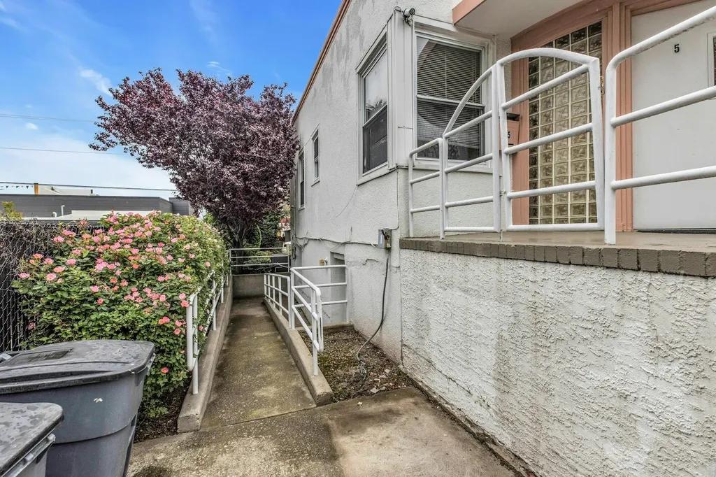 5 E Walnut Street Long Beach NY 11561