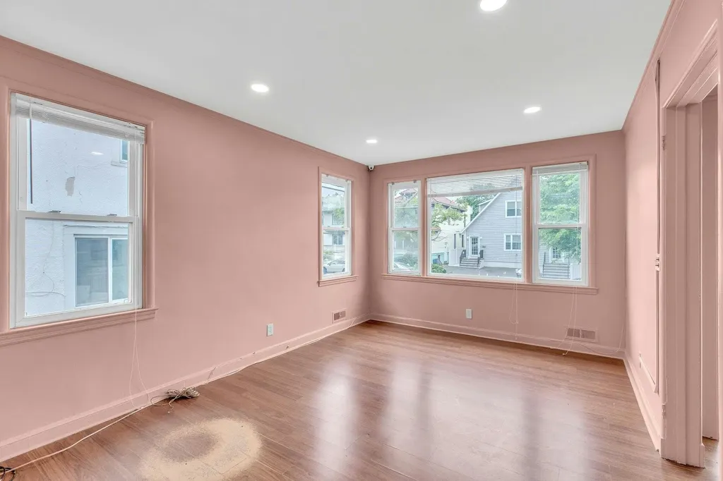 5 E Walnut Street Long Beach NY 11561