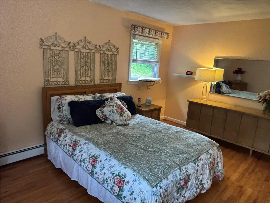 6 Windmill Road Poughkeepsie NY 12601