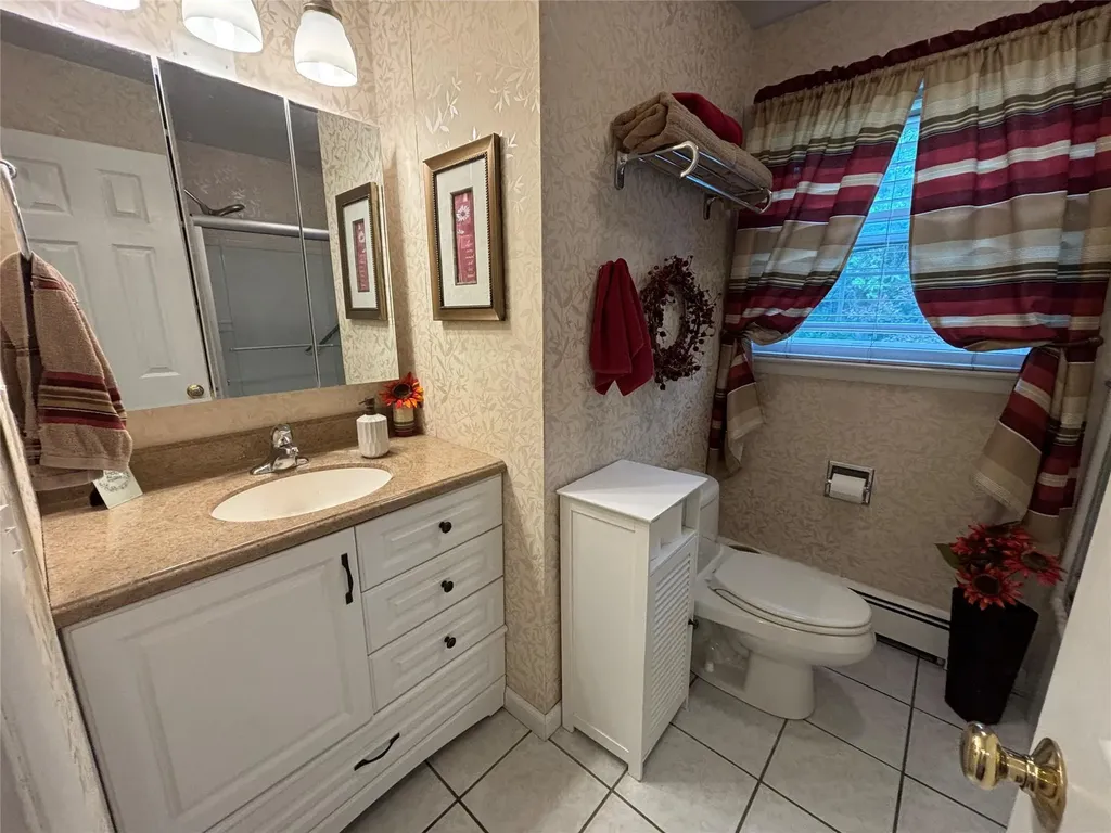 6 Windmill Road Poughkeepsie NY 12601