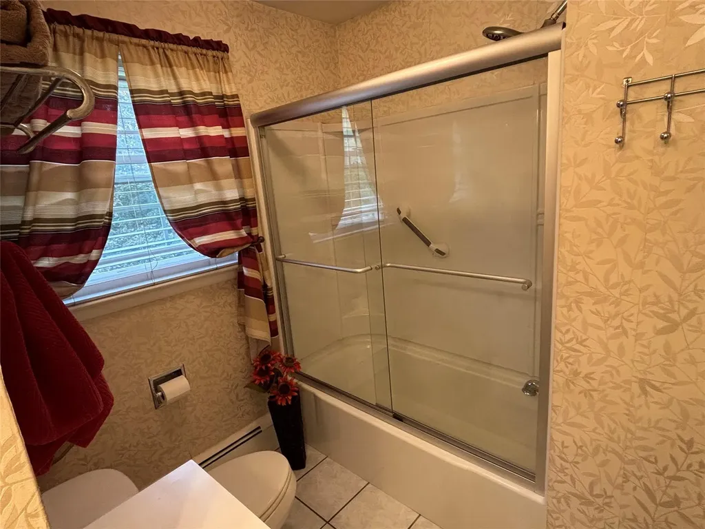 6 Windmill Road Poughkeepsie NY 12601