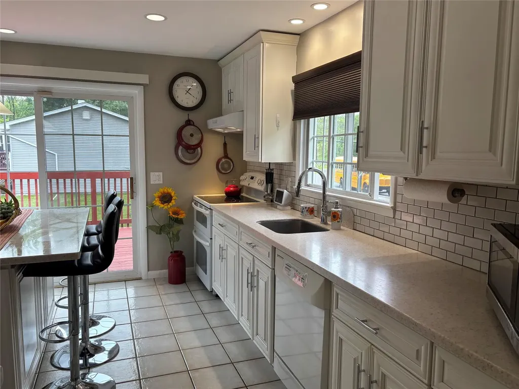6 Windmill Road Poughkeepsie NY 12601