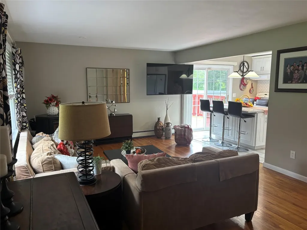 6 Windmill Road Poughkeepsie NY 12601