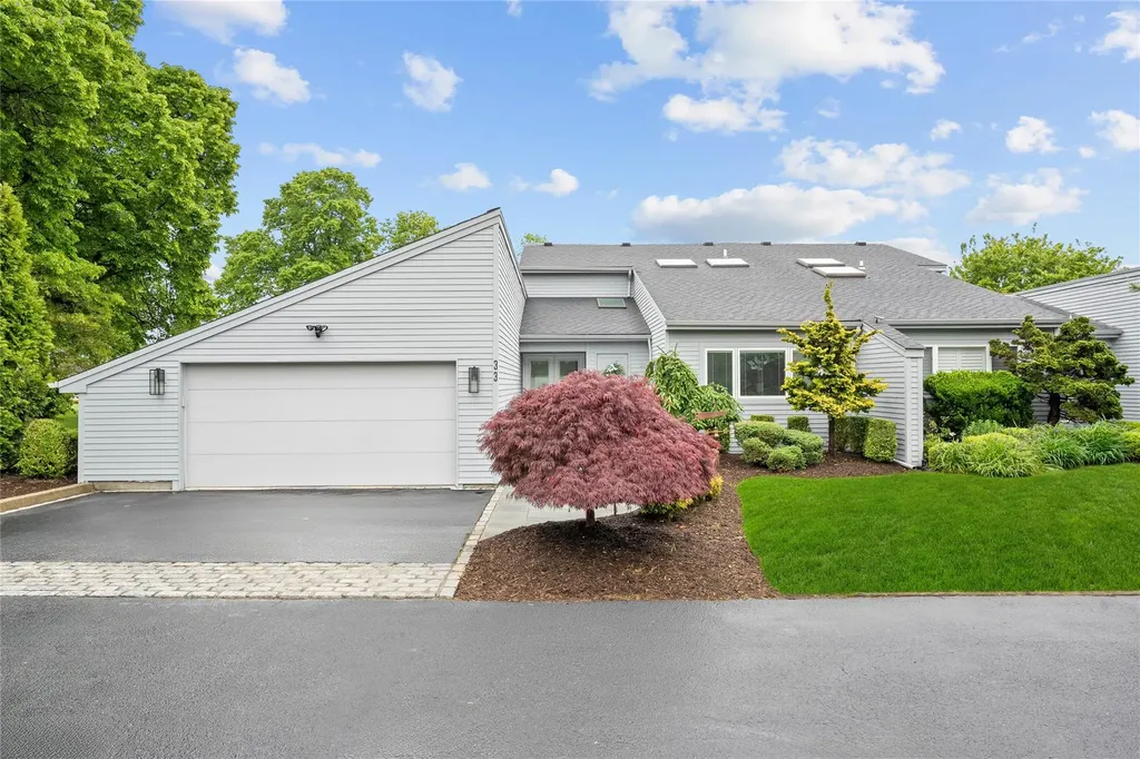 33 Harbour Drive Blue Point NY 11715