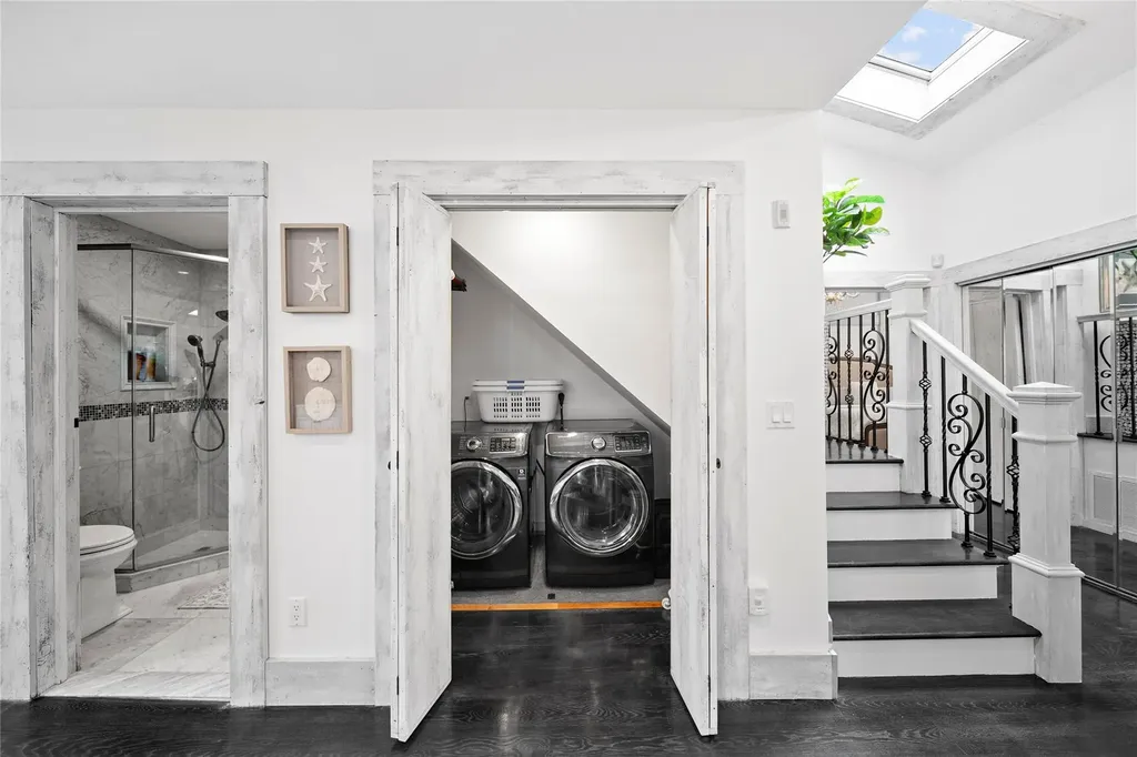 33 Harbour Drive Blue Point NY 11715