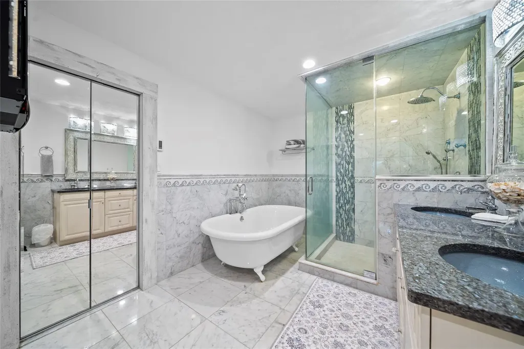 33 Harbour Drive Blue Point NY 11715