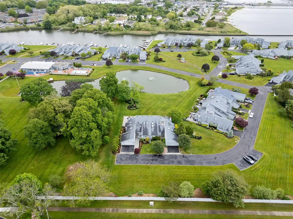 33 Harbour Drive Blue Point NY 11715