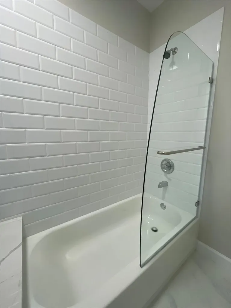 32 Moquette Row S Yonkers NY 10703