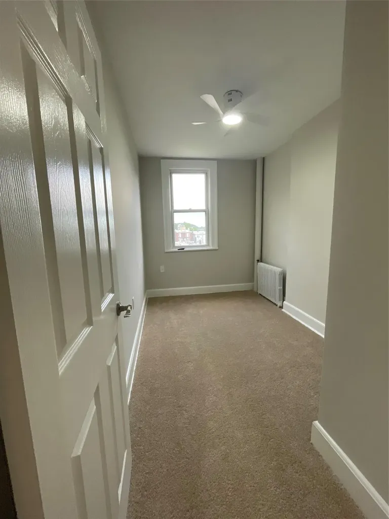 32 Moquette Row S Yonkers NY 10703