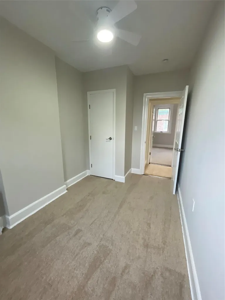 32 Moquette Row S Yonkers NY 10703