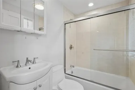 491 Carol Place Pelham NY 10803