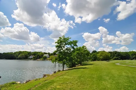 491 Carol Place Pelham NY 10803