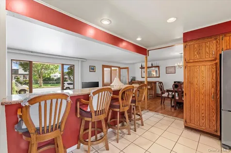 61 Cheshire Road Bethpage NY 11714