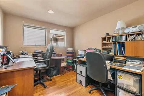 61 Cheshire Road Bethpage NY 11714