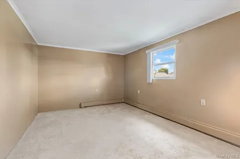 61 Cheshire Road Bethpage NY 11714