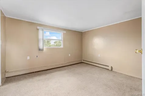 61 Cheshire Road Bethpage NY 11714