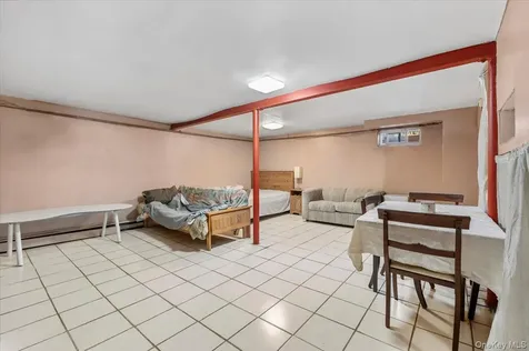 61 Cheshire Road Bethpage NY 11714