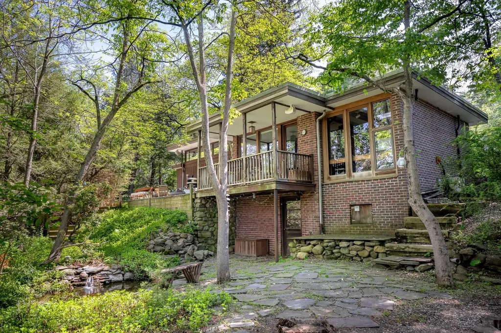 100 Old Pascack Road Pearl River NY 10965