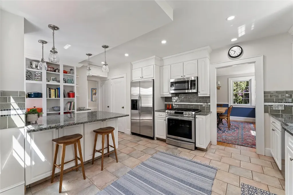 66 Riverview Road Irvington NY 10533