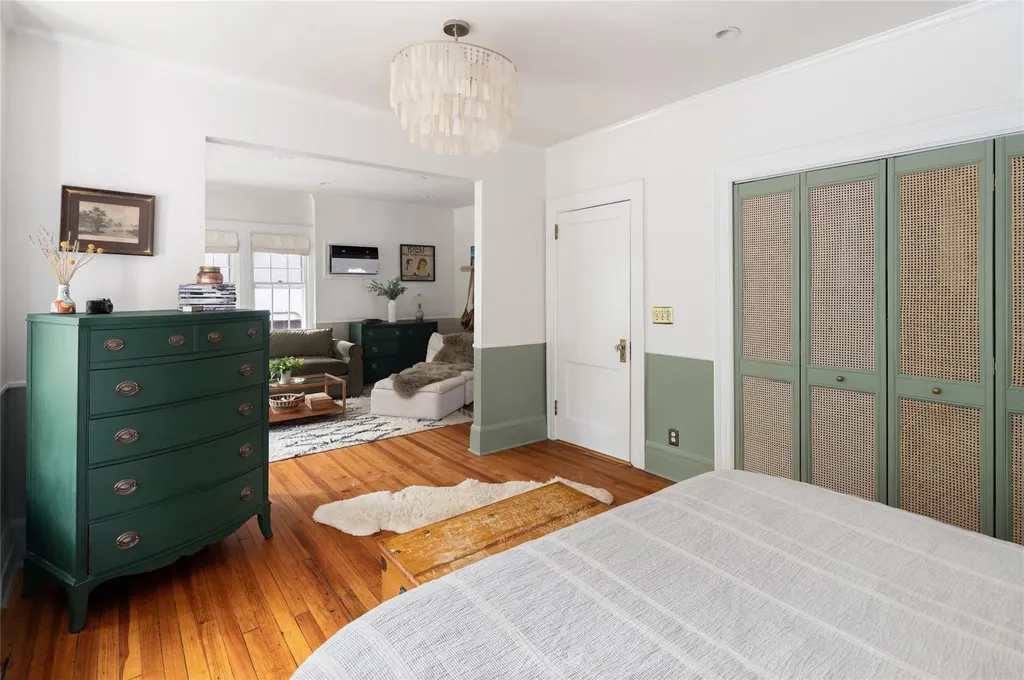 305 Park Hill Avenue Yonkers NY 10705