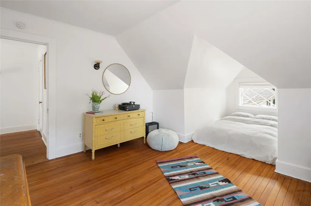 305 Park Hill Avenue Yonkers NY 10705