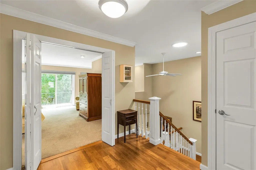 82 Harbour Lane Bay Shore NY 11706