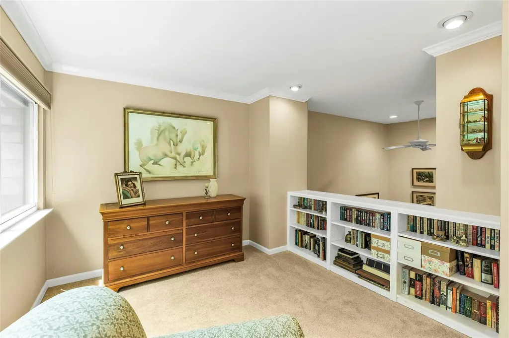 82 Harbour Lane Bay Shore NY 11706
