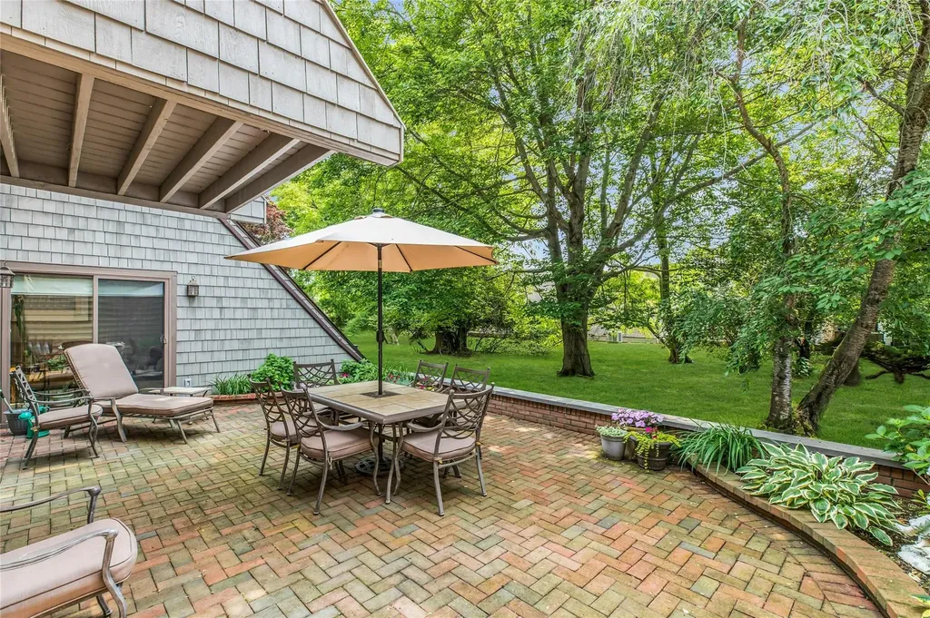 82 Harbour Lane Bay Shore NY 11706