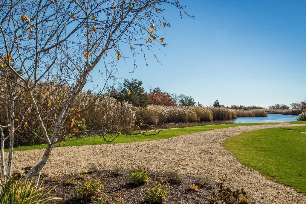 82 Harbour Lane Bay Shore NY 11706