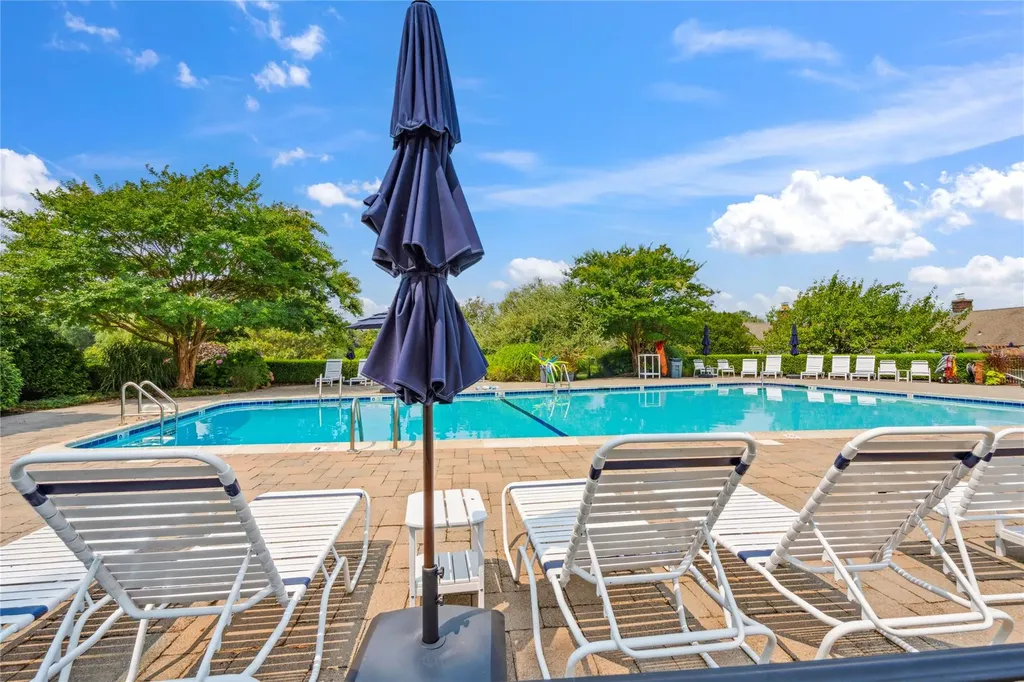 82 Harbour Lane Bay Shore NY 11706