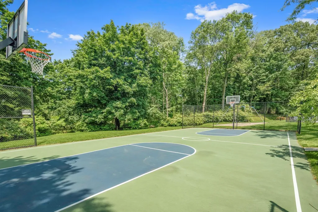 263 Horseshoe Circle Ossining NY 10562