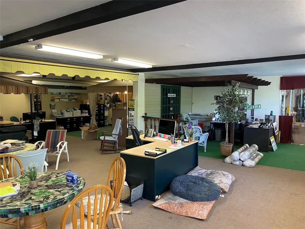 2435 S State Route 32 New Windsor NY 12553