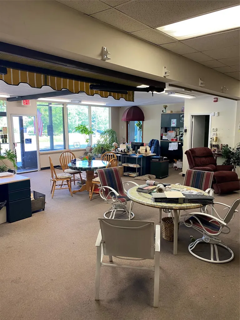 2435 S State Route 32 New Windsor NY 12553