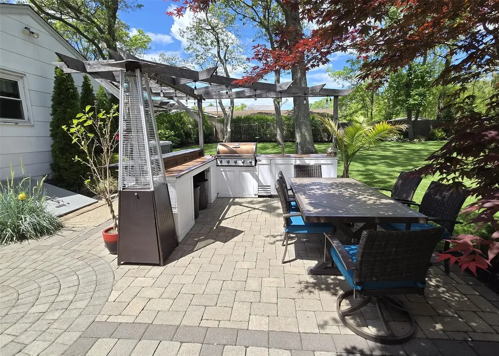 149 S Evergreen Drive Selden NY 11784