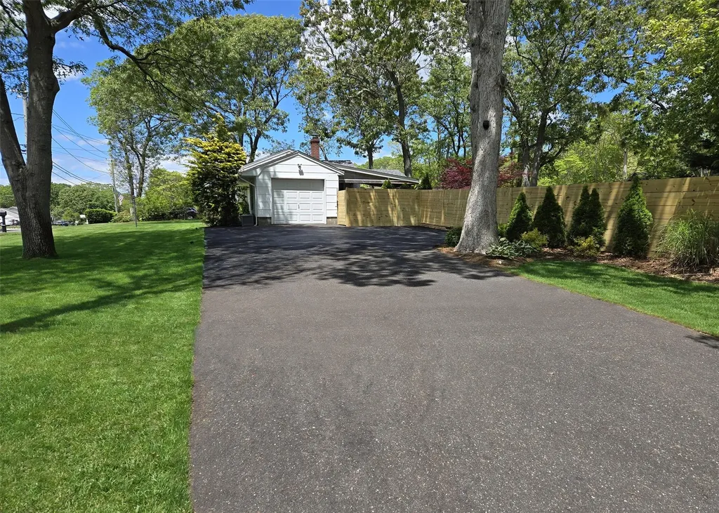 149 S Evergreen Drive Selden NY 11784