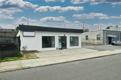88 S Bayles Avenue Port Washington NY 11050