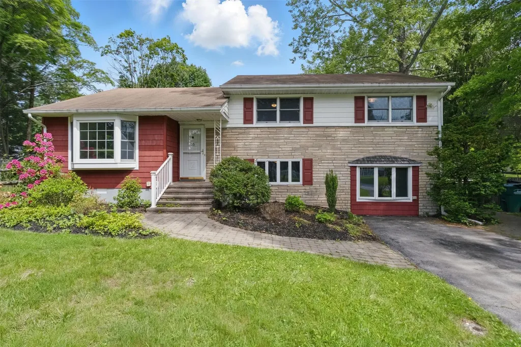55 Stephanie Lane Poughkeepsie NY 12603