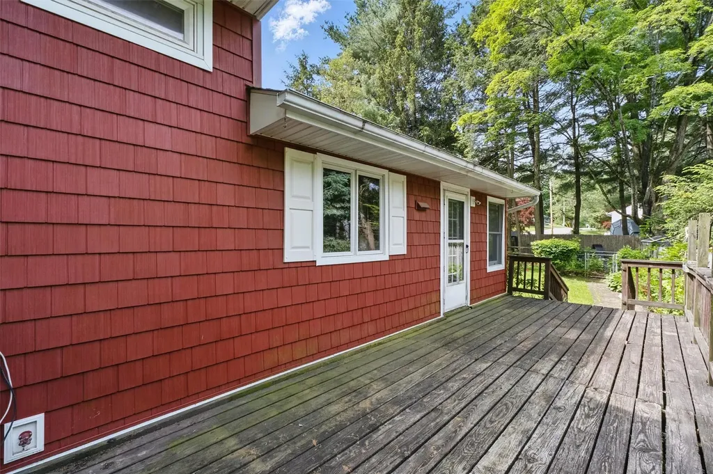 55 Stephanie Lane Poughkeepsie NY 12603