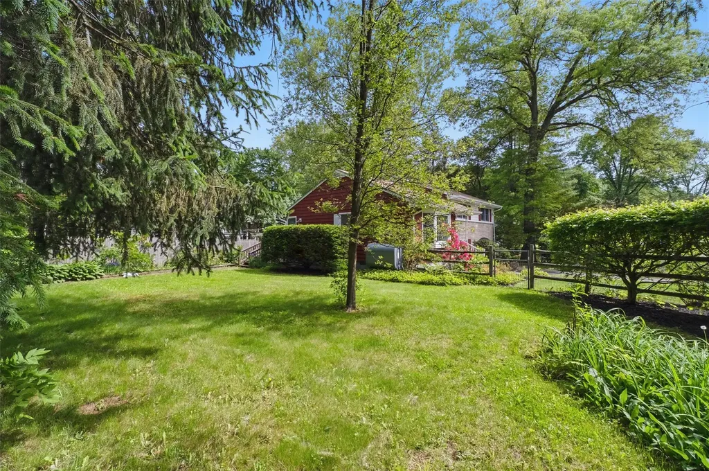 55 Stephanie Lane Poughkeepsie NY 12603