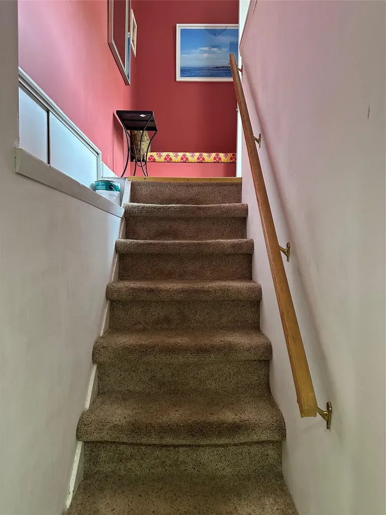 75 Hammond Lane Centereach NY 11720