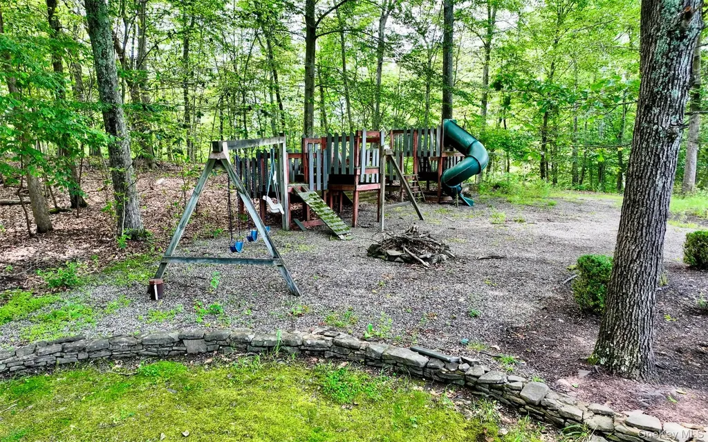 75 Susan Lane Circleville NY 10919