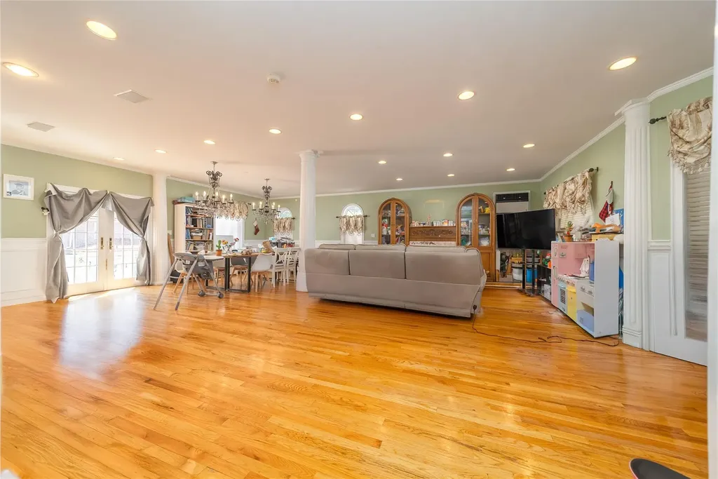 3225 155th Street Flushing NY 11354