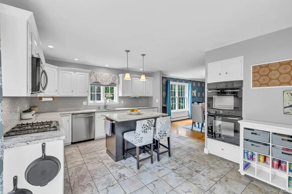 74 Vincent Lane Stone Ridge NY 12484