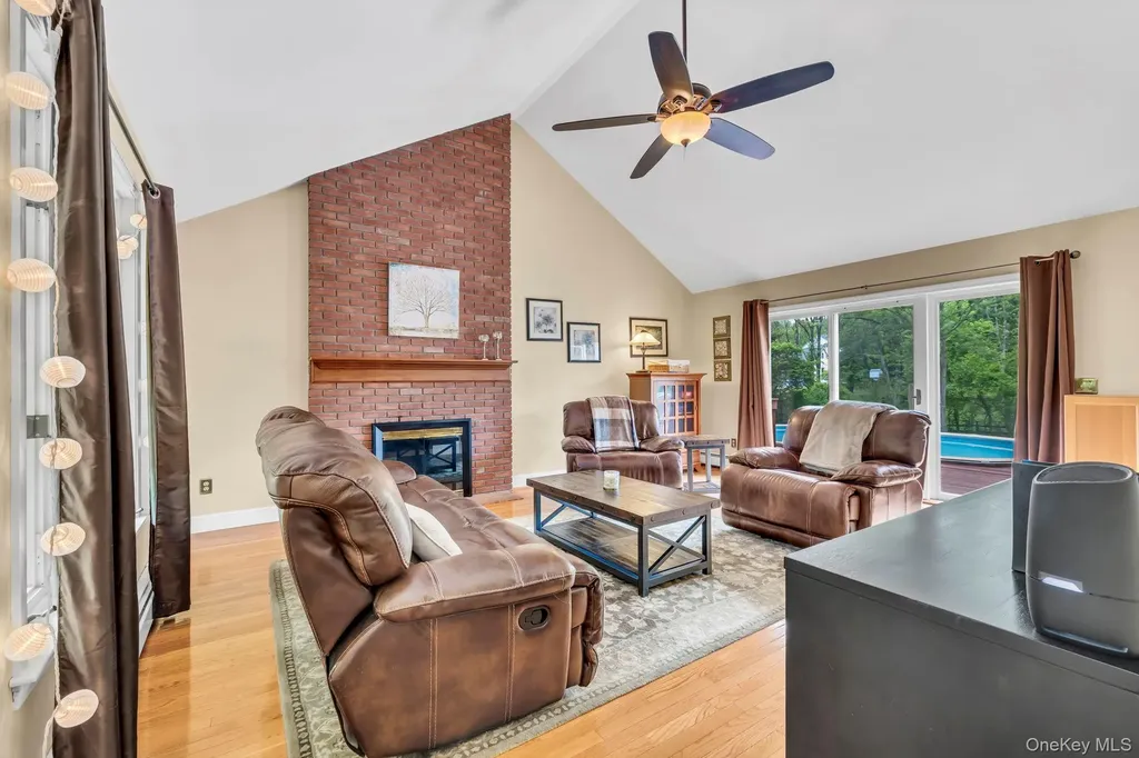 74 Vincent Lane Stone Ridge NY 12484