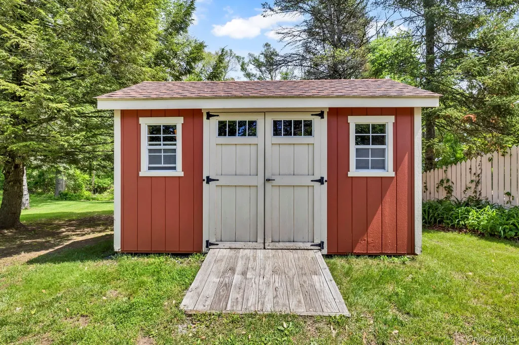74 Vincent Lane Stone Ridge NY 12484