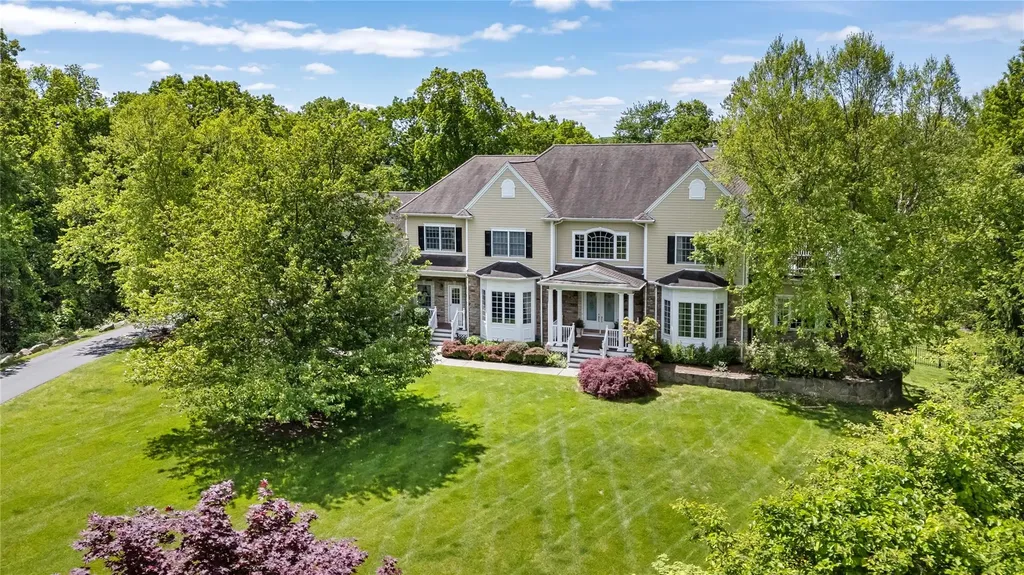 1 Majestic Ridge Carmel NY 10512