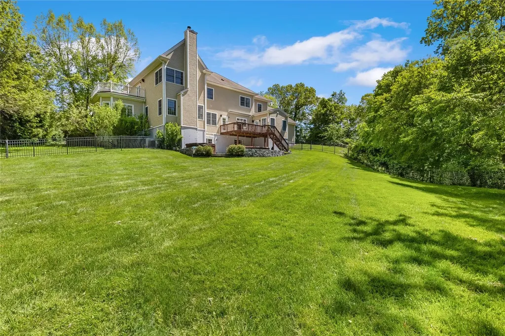 1 Majestic Ridge Carmel NY 10512