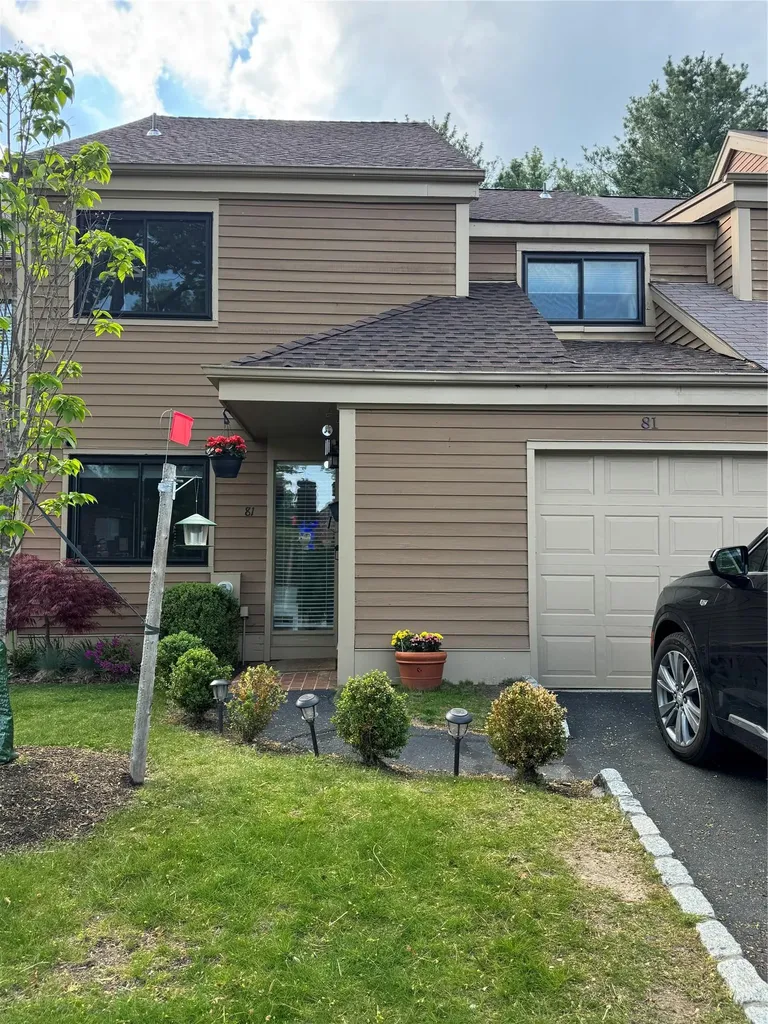 81 Greenway Close Rye Brook NY 10573