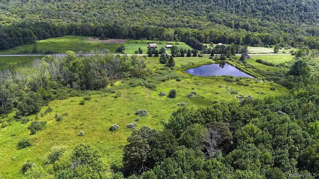 3392 Eminence Road Hancock NY 13783